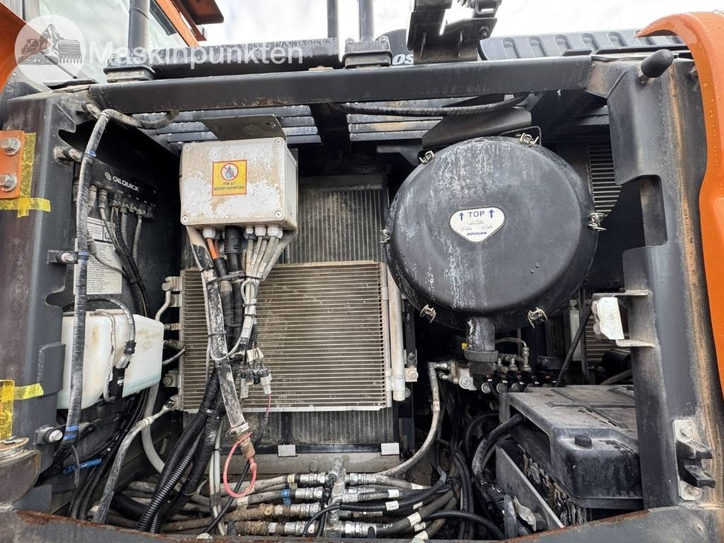 Верижен багер Doosan DX 300 LC: снимка 32