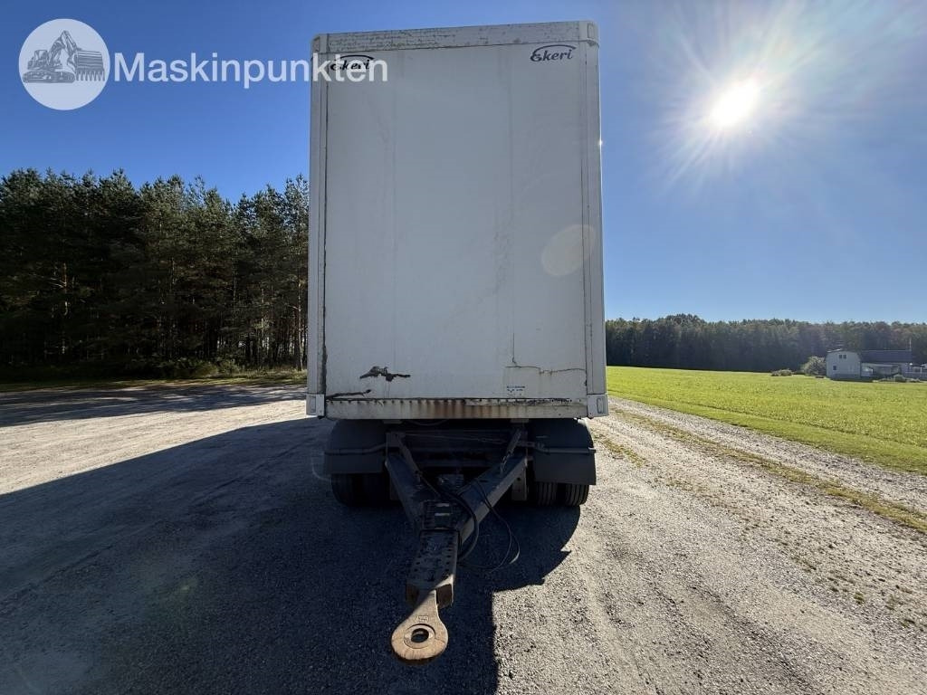 Ekeri L4 - Затворена каросерия ремарке: снимка 2 Ekeri L4 - Затворена каросерия ремарке: снимка 2