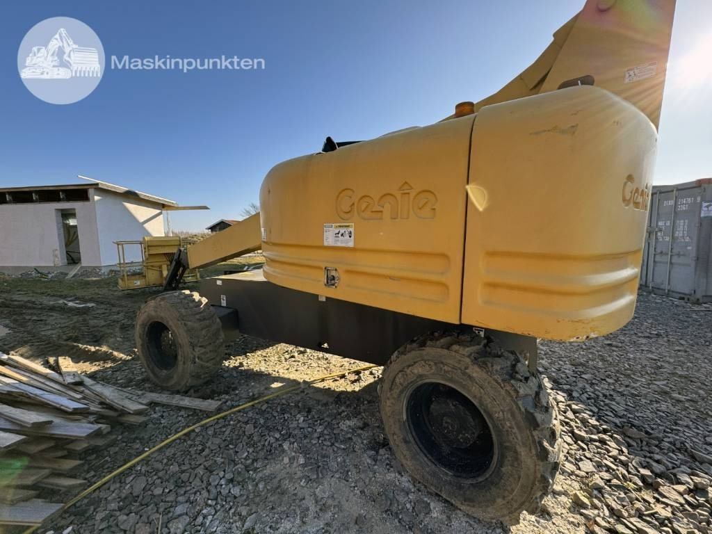 Genie S 65 - Телескопична платформа: снимка 3 Genie S 65 - Телескопична платформа: снимка 3