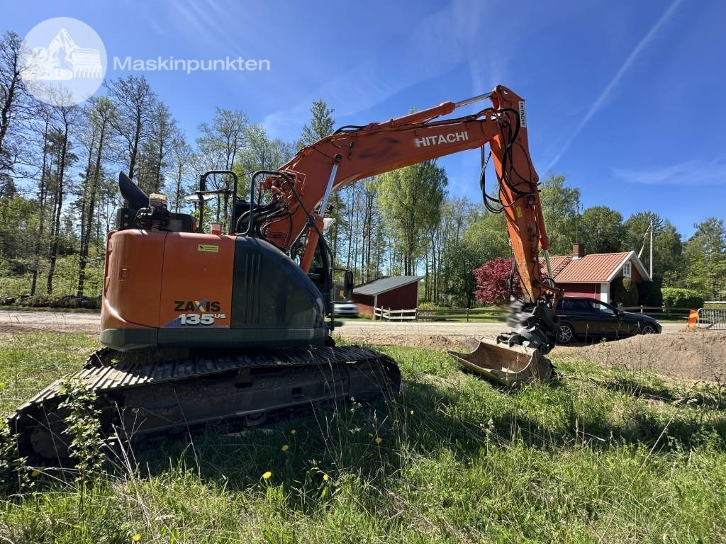 Hitachi ZX 135 US-6 - Верижен багер: снимка 4 Hitachi ZX 135 US-6 - Верижен багер: снимка 4