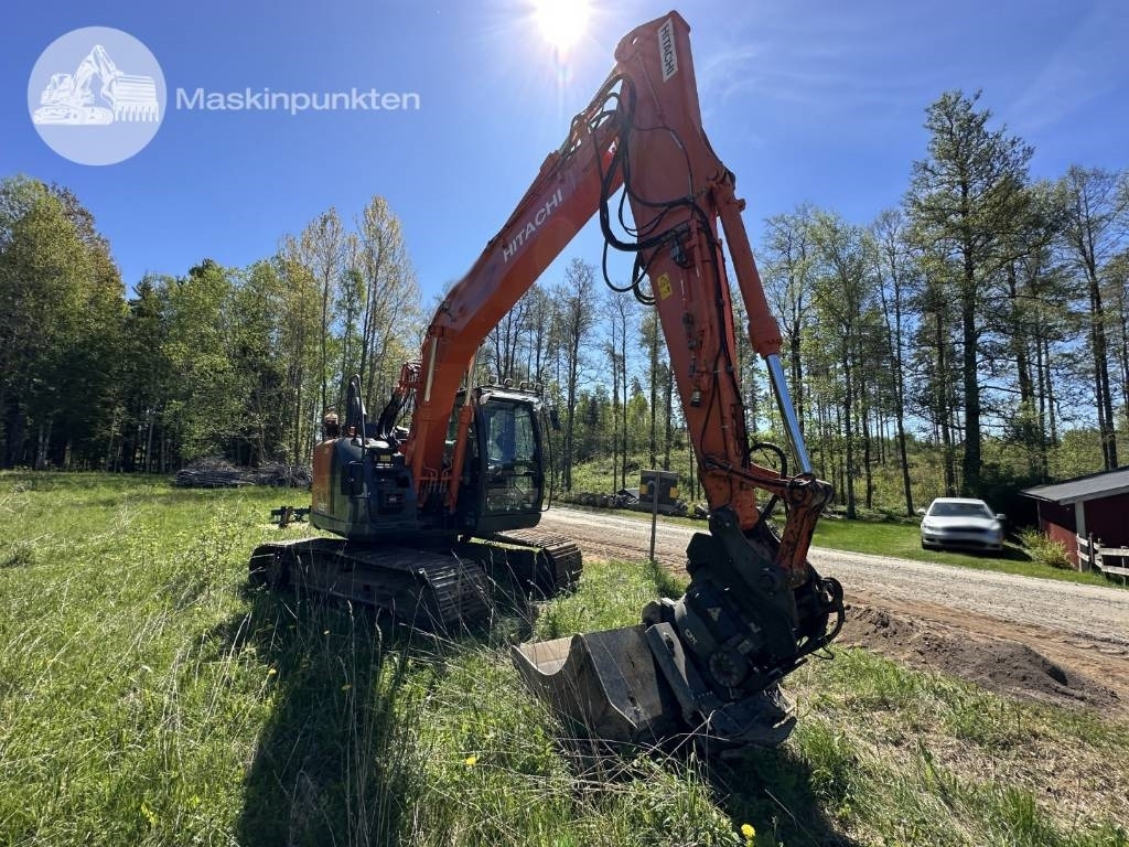 Hitachi ZX 135 US-6 - Верижен багер: снимка 3 Hitachi ZX 135 US-6 - Верижен багер: снимка 3