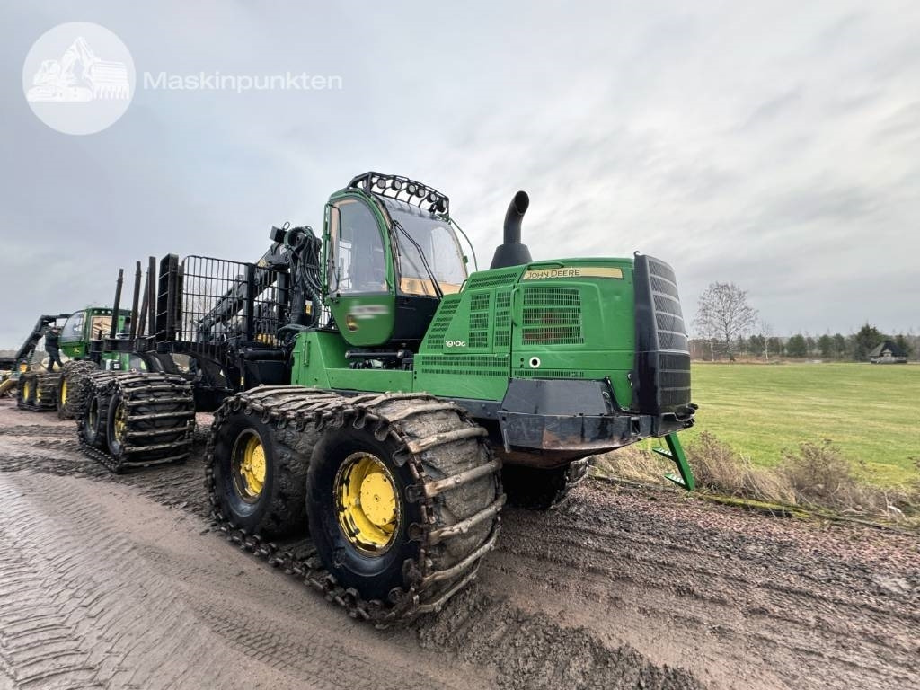 John Deere 1910 G - Форвардер: снимка 2 John Deere 1910 G - Форвардер: снимка 2