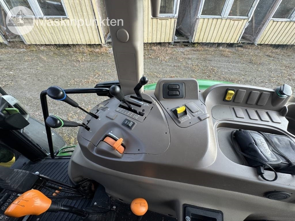 Трактор John Deere 5075 E: снимка 50