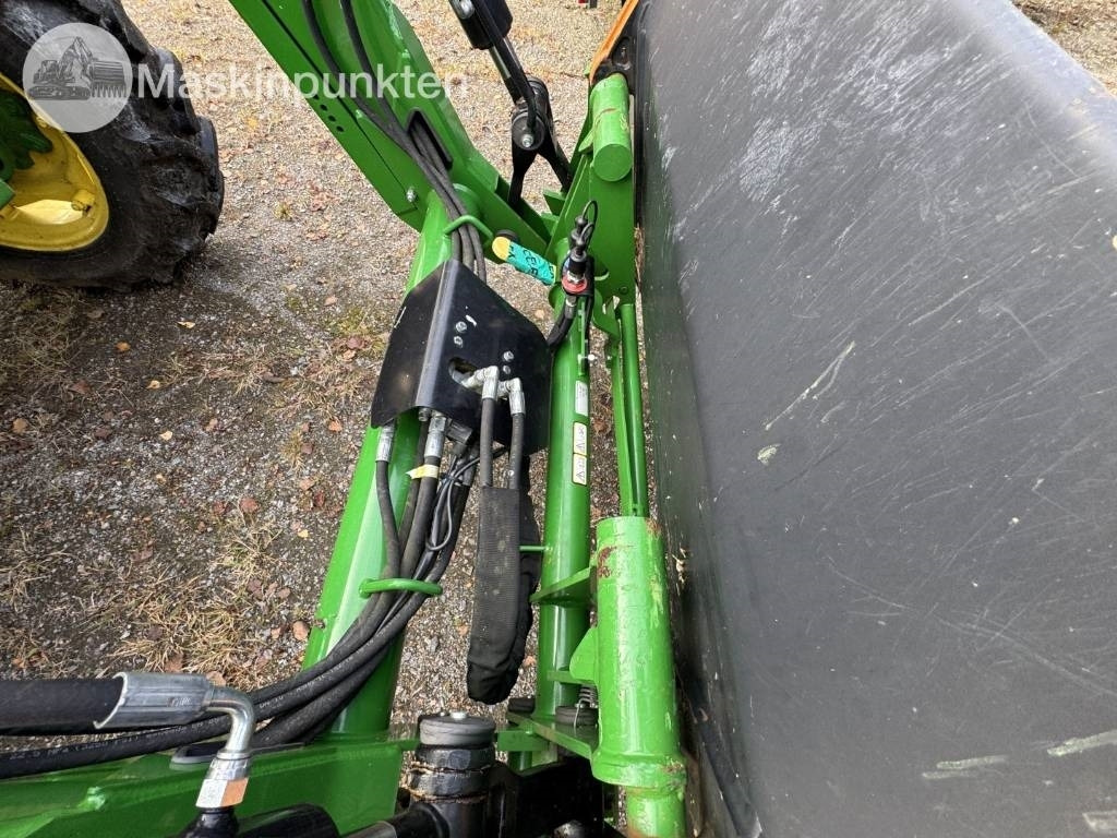 Трактор John Deere 5075 E: снимка 27