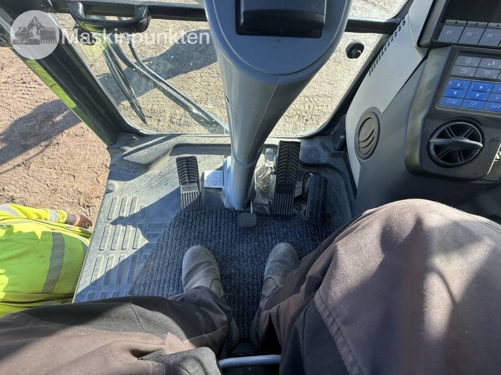 Лизинг на Komatsu PW 160  Komatsu PW 160: снимка 48