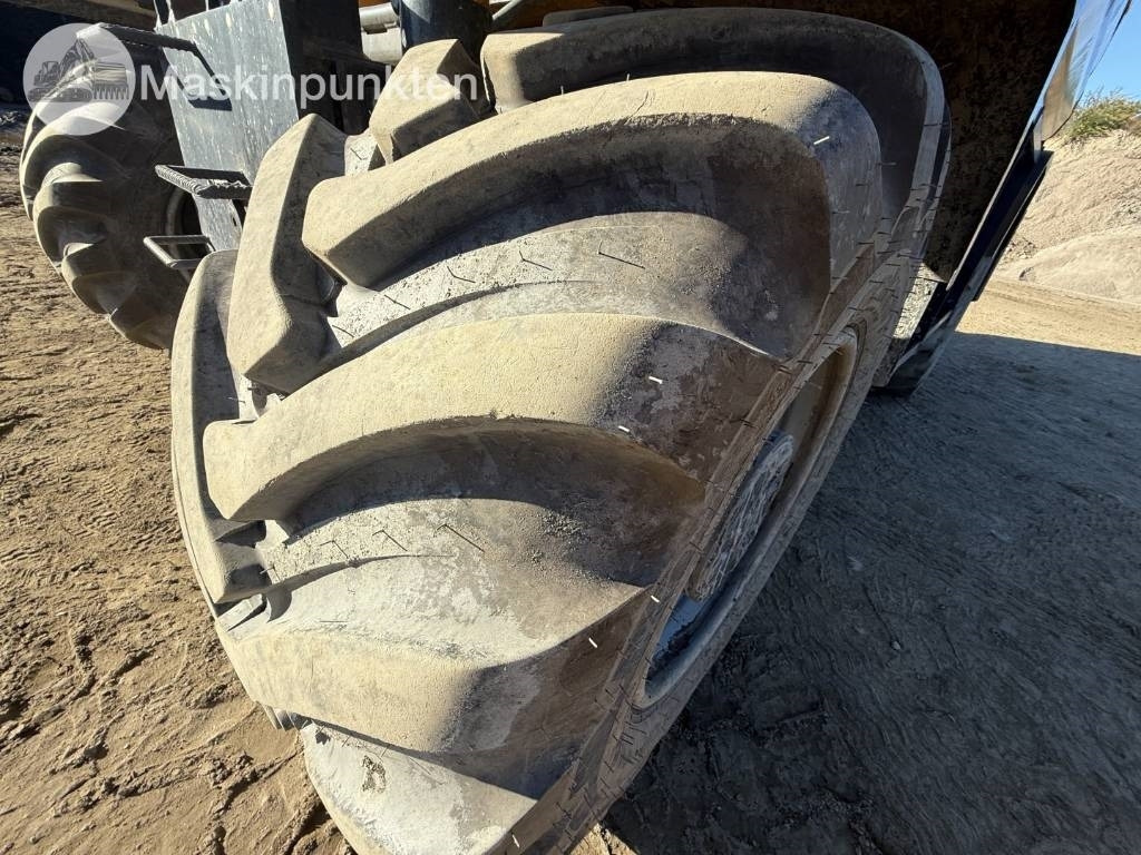 Лизинг на Komatsu PW 160  Komatsu PW 160: снимка 13