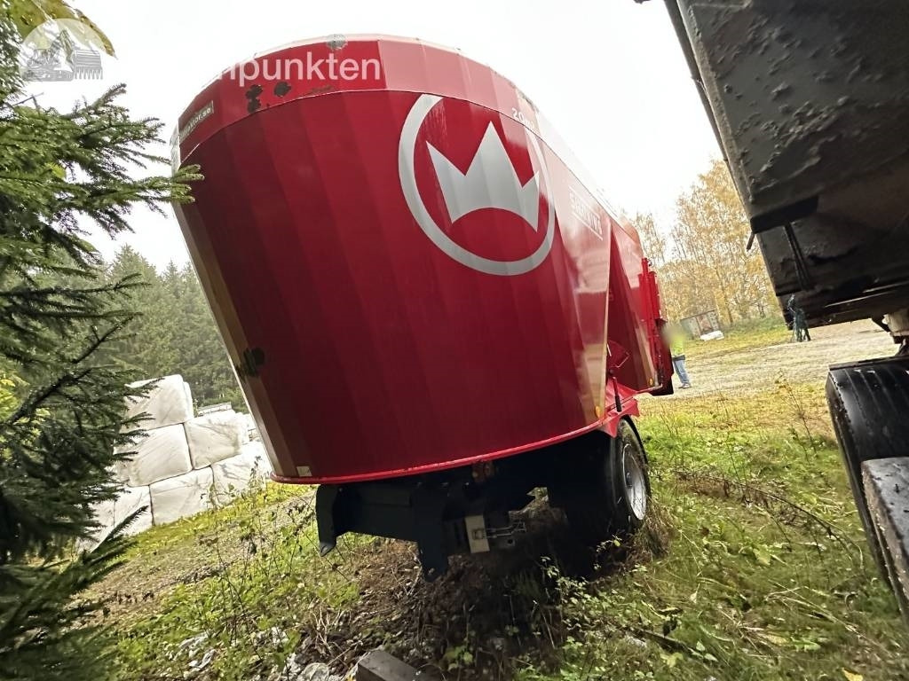 Kverneland Siloking TrailedLine Duo 2218-20 - Миксер-вагон: снимка 4 Kverneland Siloking TrailedLine Duo 2218-20 - Миксер-вагон: снимка 4