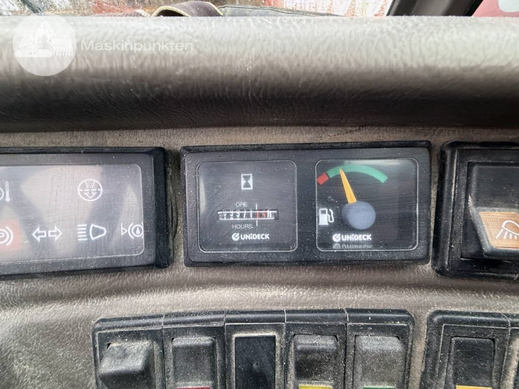 Телескопичен товарач Manitou MT 1337 SL T: снимка 40