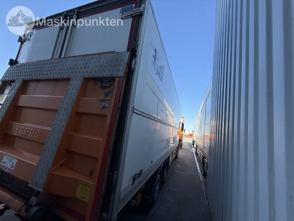 Mercedes-Benz Actros 2551 - Рефрижератор камион: снимка 4 Mercedes-Benz Actros 2551 - Рефрижератор камион: снимка 4
