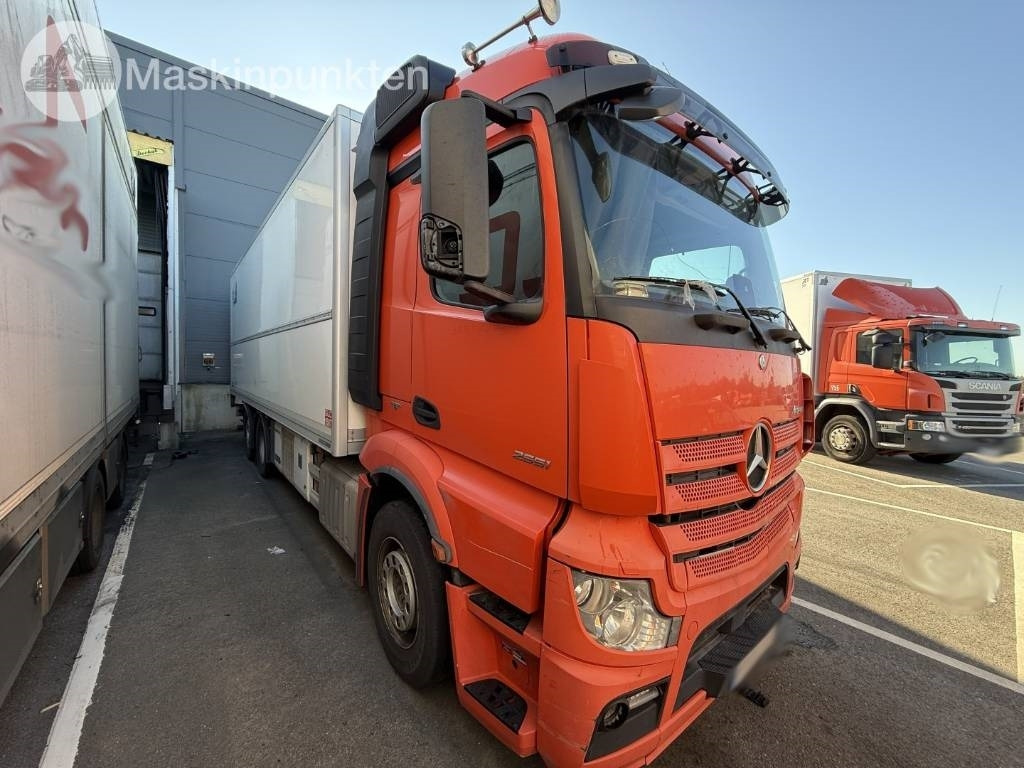 Mercedes-Benz Actros 2551 - Рефрижератор камион: снимка 3 Mercedes-Benz Actros 2551 - Рефрижератор камион: снимка 3