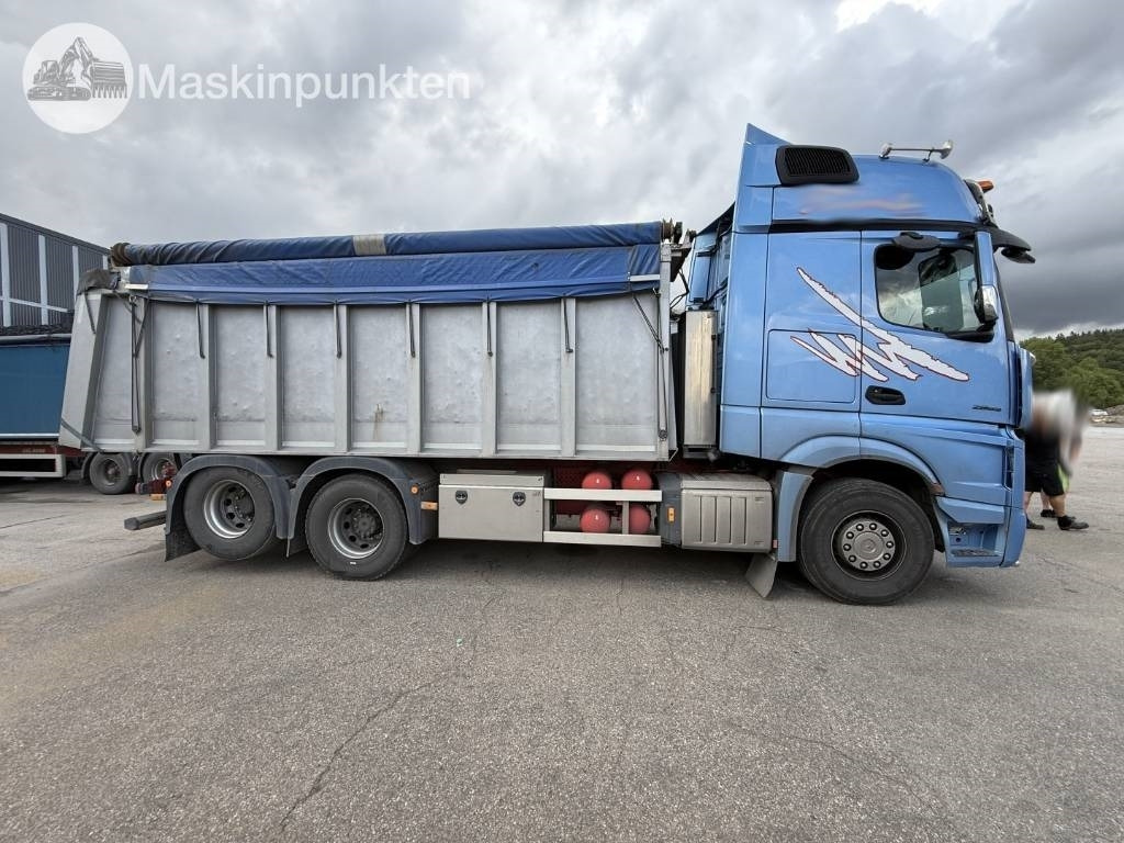 Mercedes-Benz Actros 2853 L - Самосвал камион: снимка 4 Mercedes-Benz Actros 2853 L - Самосвал камион: снимка 4