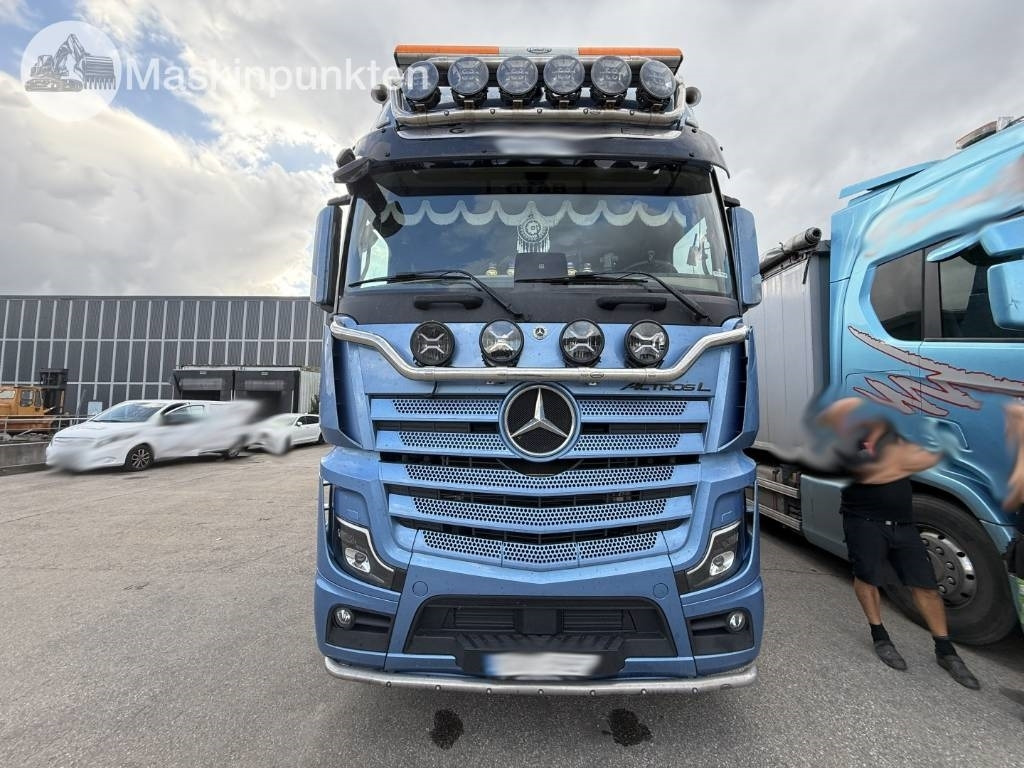 Mercedes-Benz Actros 2853 L - Самосвал камион: снимка 2 Mercedes-Benz Actros 2853 L - Самосвал камион: снимка 2