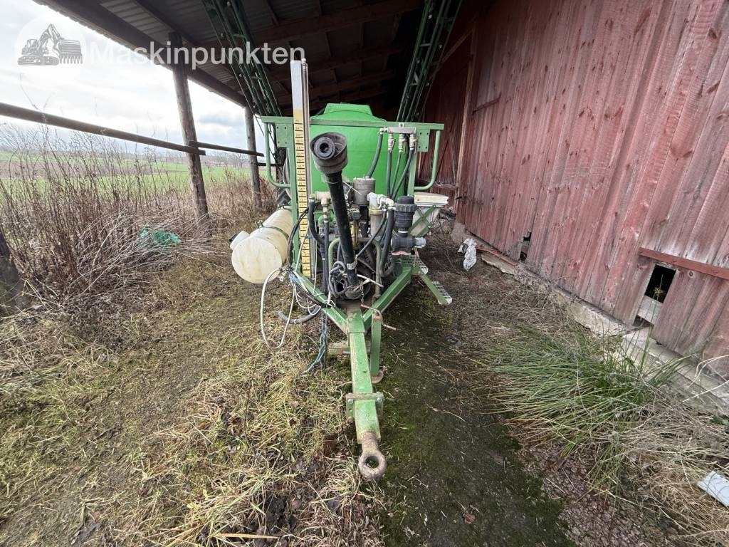 Moteska M2500 växtspruta - Прикачна пръскачка: снимка 2 Moteska M2500 växtspruta - Прикачна пръскачка: снимка 2