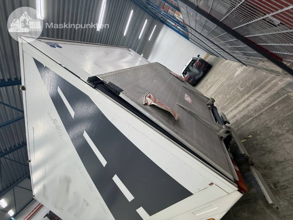 Лекотоварен автомобил фургон Renault Master 150 DCI: снимка 6
