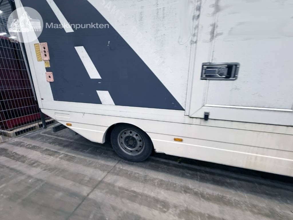 Лекотоварен автомобил фургон Renault Master 150 DCI: снимка 31