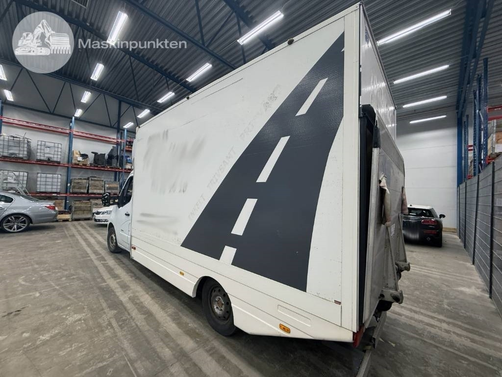 Лекотоварен автомобил фургон Renault Master 150 DCI: снимка 7