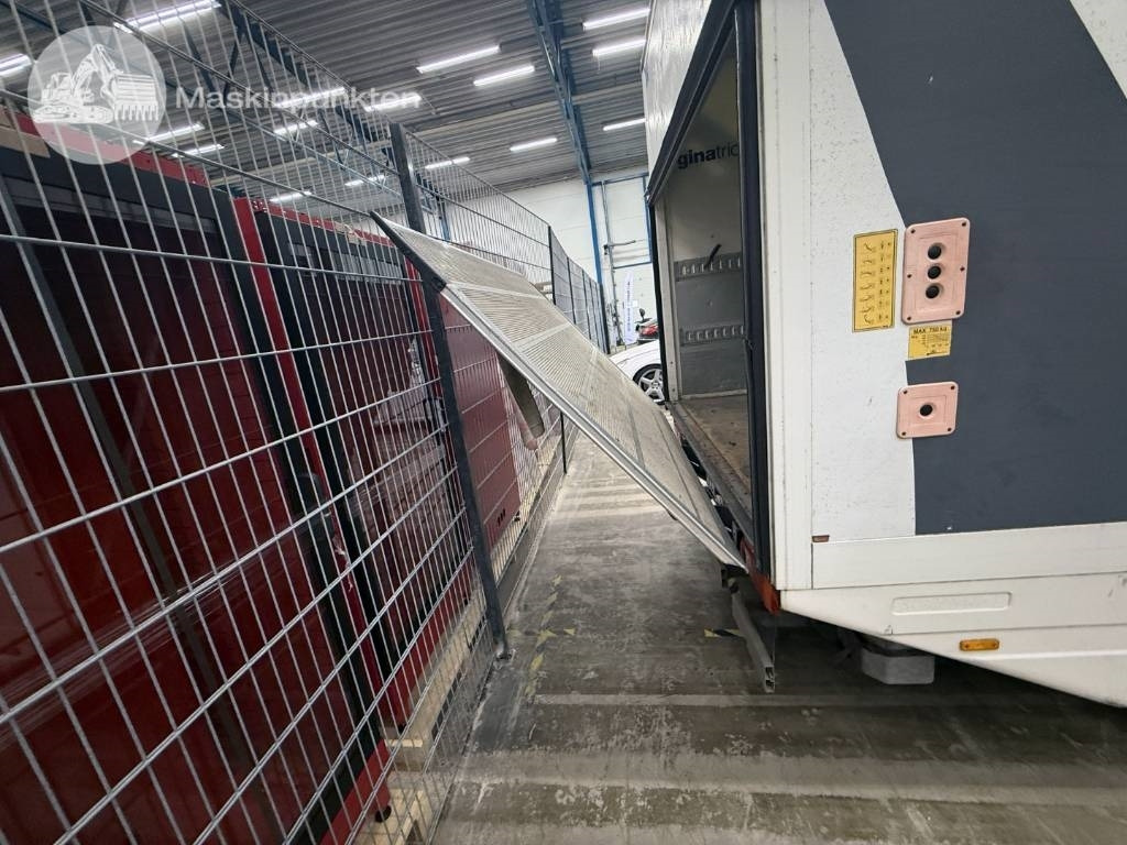 Лекотоварен автомобил фургон Renault Master 150 DCI: снимка 33