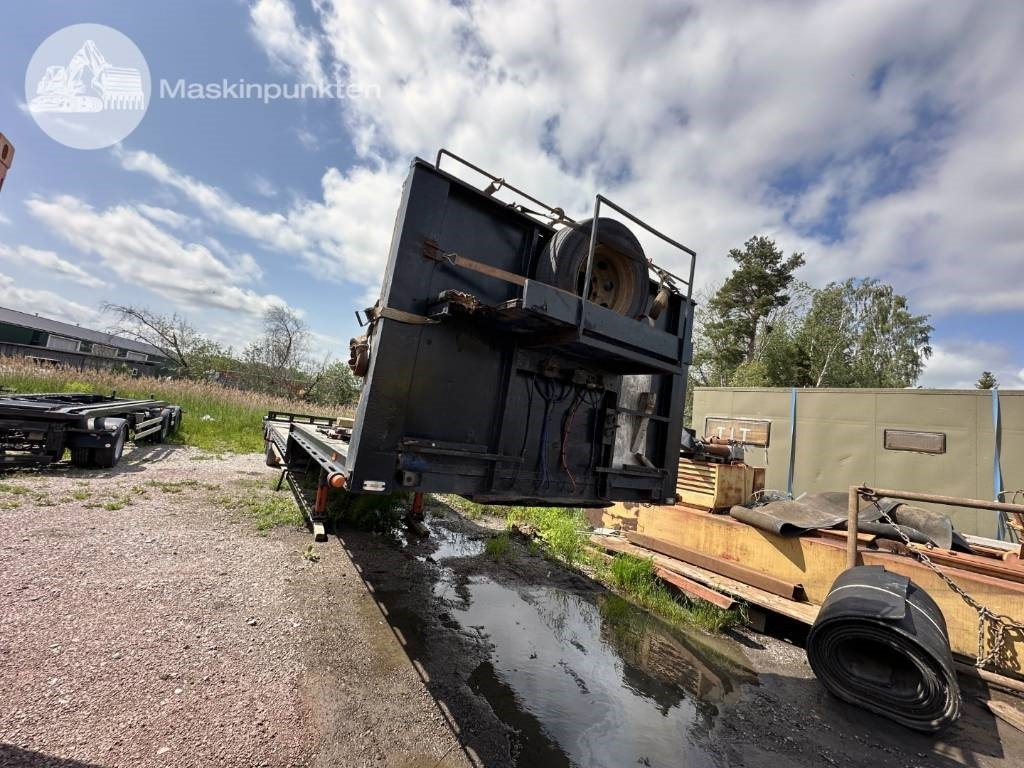 Renders RZOC 16.30 JUMBO - Бордово полуремарке/ Платформа: снимка 4 Renders RZOC 16.30 JUMBO - Бордово полуремарке/ Платформа: снимка 4