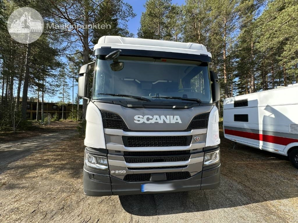 Scania P 250 - Камион фургон: снимка 2 Scania P 250 - Камион фургон: снимка 2