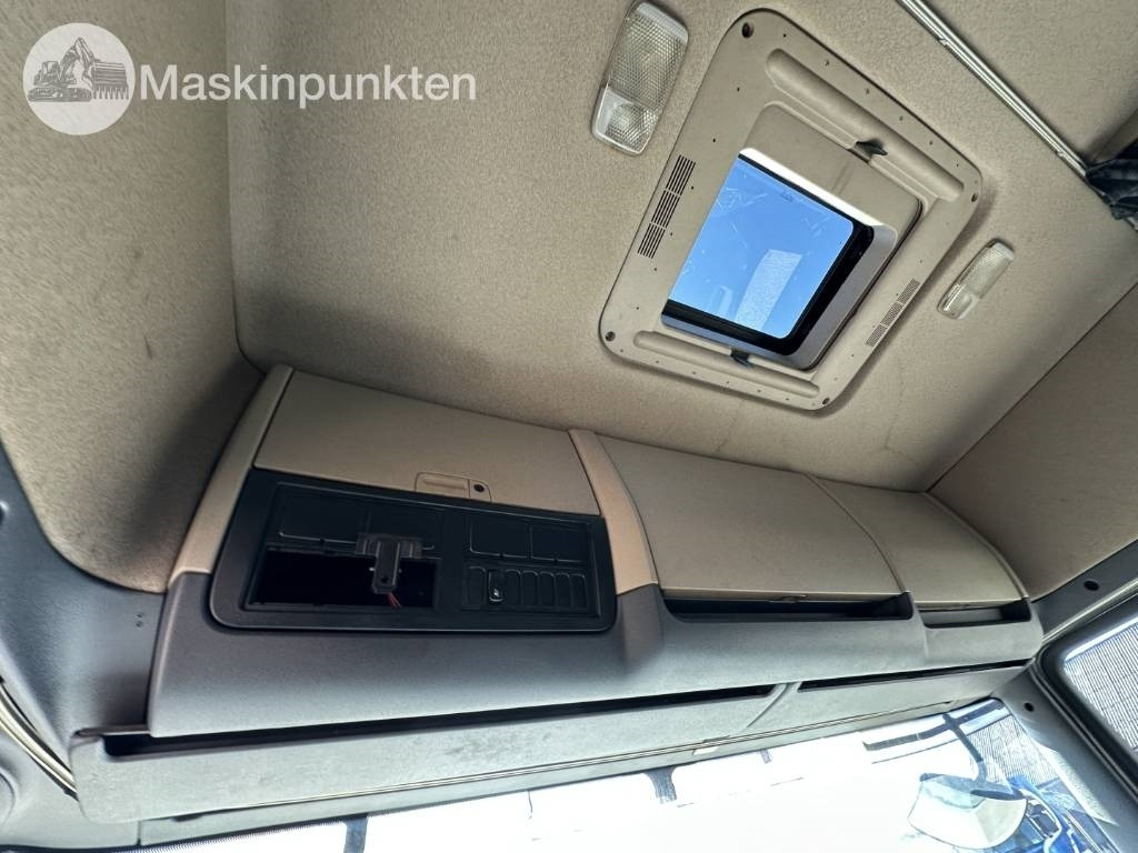 Шаси кабина Scania R 560 LB: снимка 20 Шаси кабина Scania R 560 LB: снимка 20