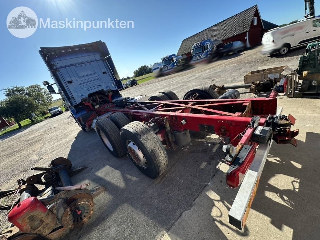 Шаси кабина Scania R 560 LB: снимка 7 Шаси кабина Scania R 560 LB: снимка 7