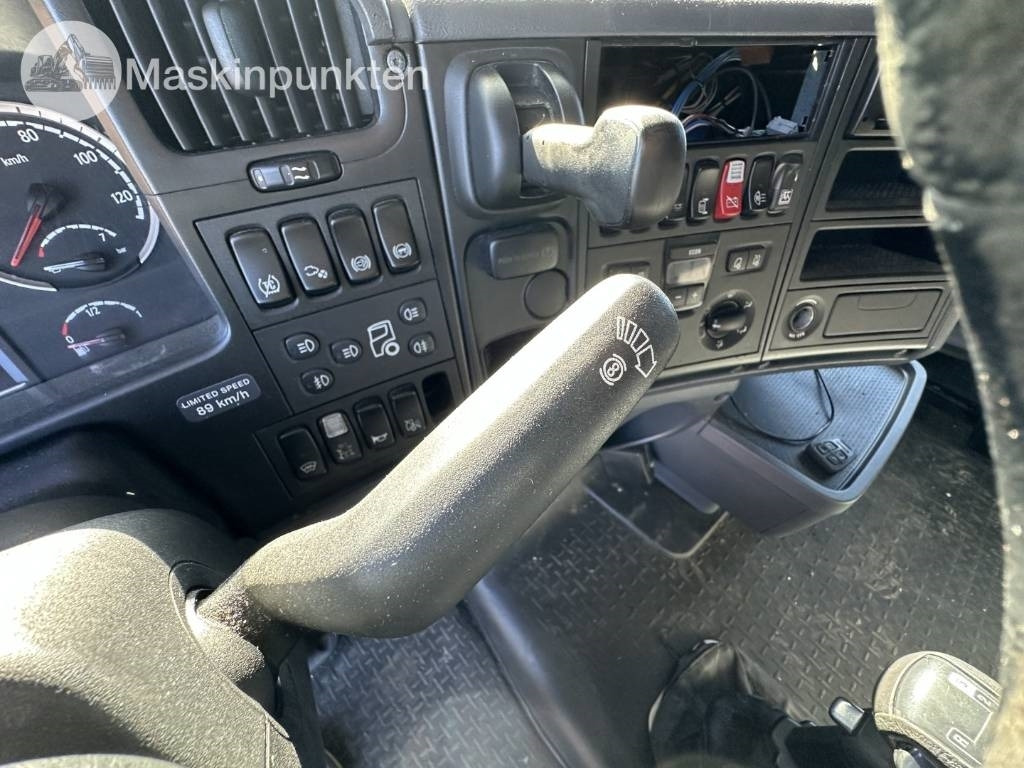 Шаси кабина Scania R 560 LB: снимка 22 Шаси кабина Scania R 560 LB: снимка 22