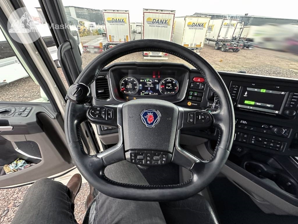 Контейнеровоз/ Сменна каросерия камион Scania R 580: снимка 24