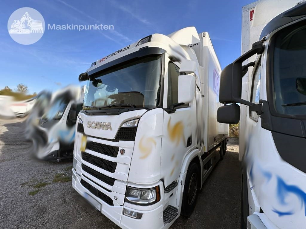 Scania R 580 - Камион фургон: снимка 4 Scania R 580 - Камион фургон: снимка 4
