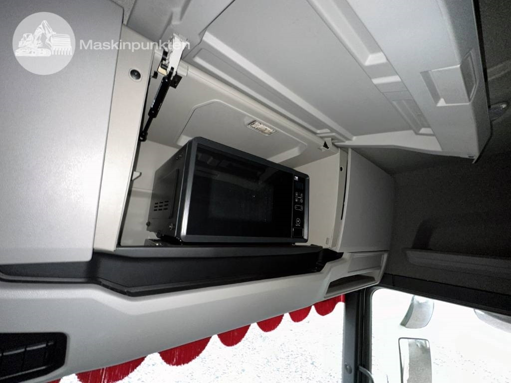 Контейнеровоз/ Сменна каросерия камион Scania R 580: снимка 34