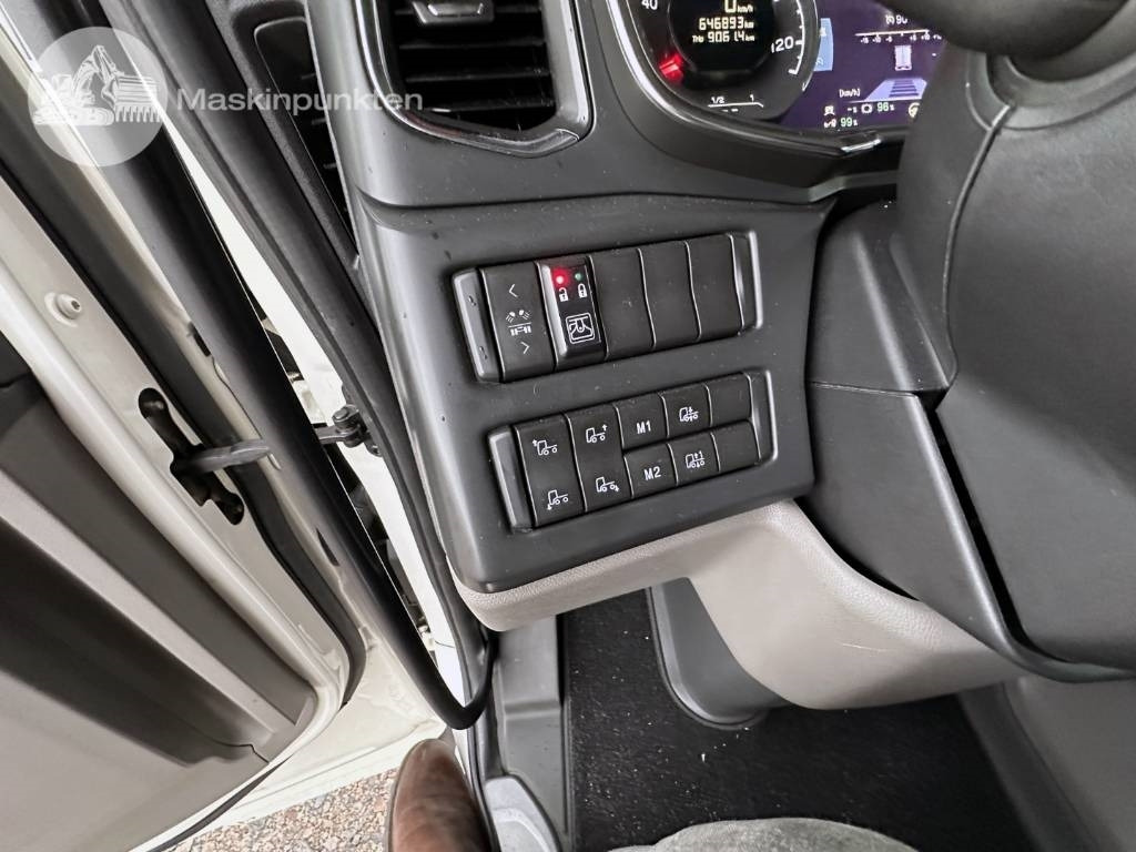 Контейнеровоз/ Сменна каросерия камион Scania R 580: снимка 29