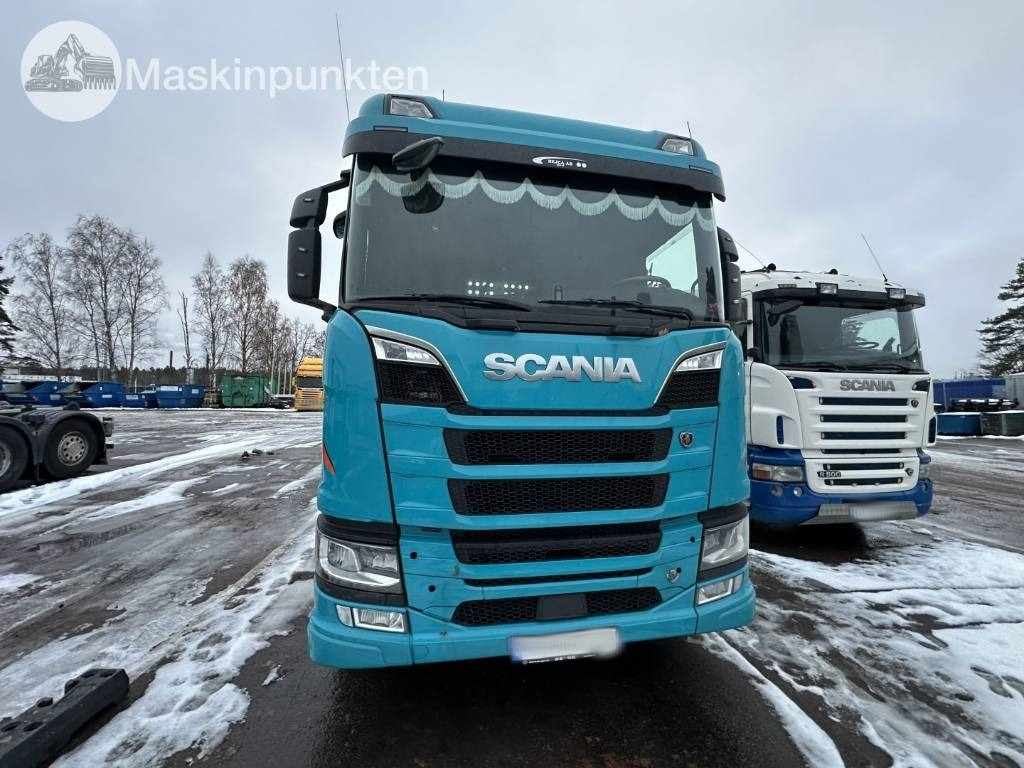 Scania R 580 timmerbil med kran - Камион за дърва: снимка 2 Scania R 580 timmerbil med kran - Камион за дърва: снимка 2