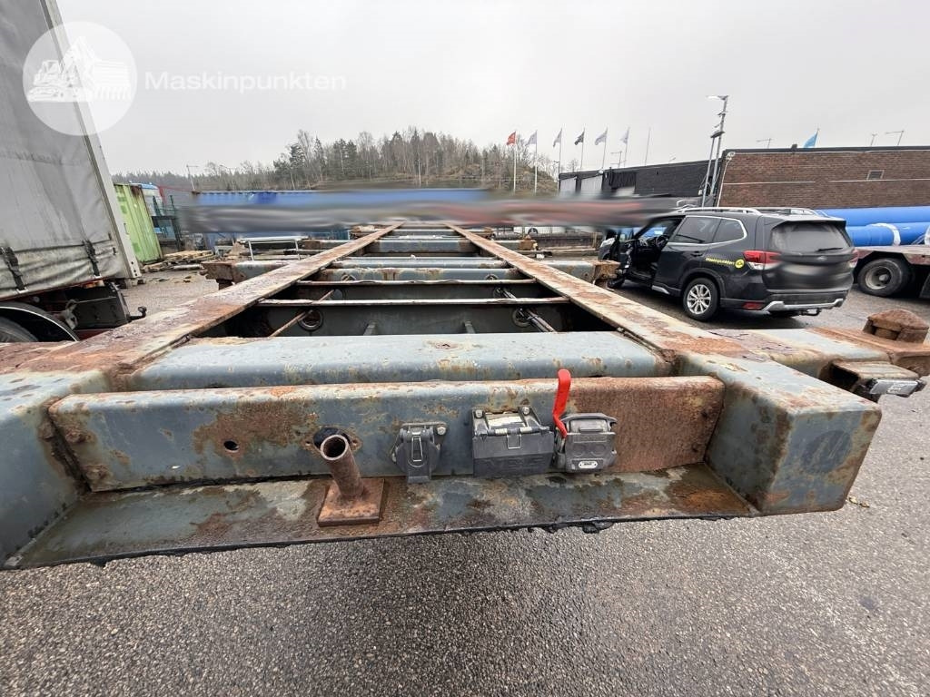 Schweriner CS 40 - Контейнеровоз/ Сменна каросерия полуремарке: снимка 3 Schweriner CS 40 - Контейнеровоз/ Сменна каросерия полуремарке: снимка 3