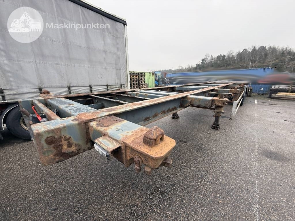 Schweriner CS 40 - Контейнеровоз/ Сменна каросерия полуремарке: снимка 2 Schweriner CS 40 - Контейнеровоз/ Сменна каросерия полуремарке: снимка 2