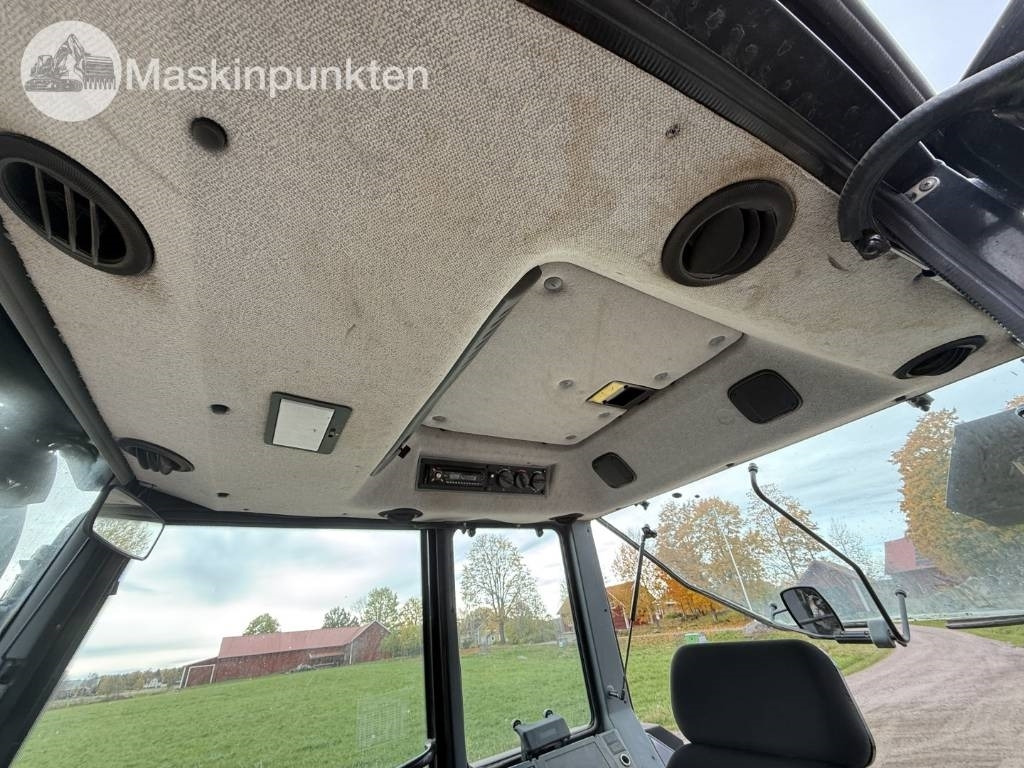 Трактор Valtra Valmet 8150-4: снимка 10