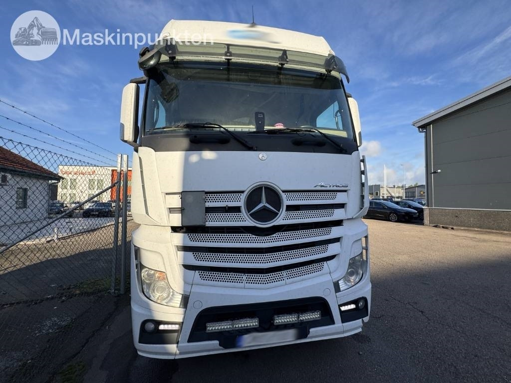 Mercedes-Benz Actros 963-4-C - Влекач: снимка 4 Mercedes-Benz Actros 963-4-C - Влекач: снимка 4