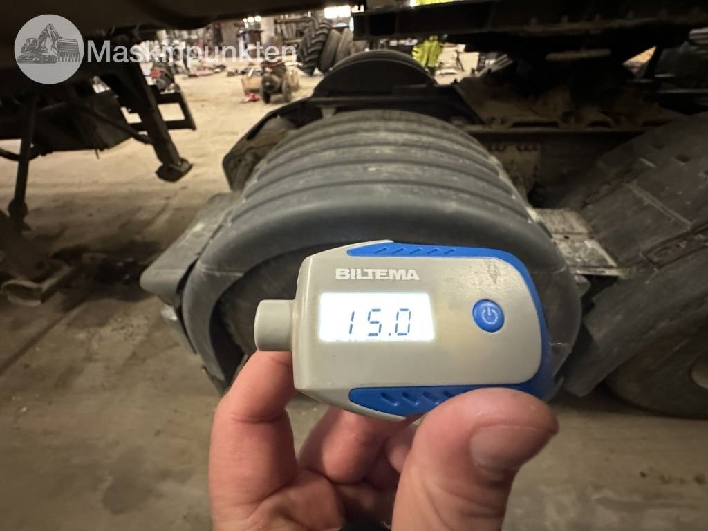 Влекач Scania R 560 gödseltrailer: снимка 38