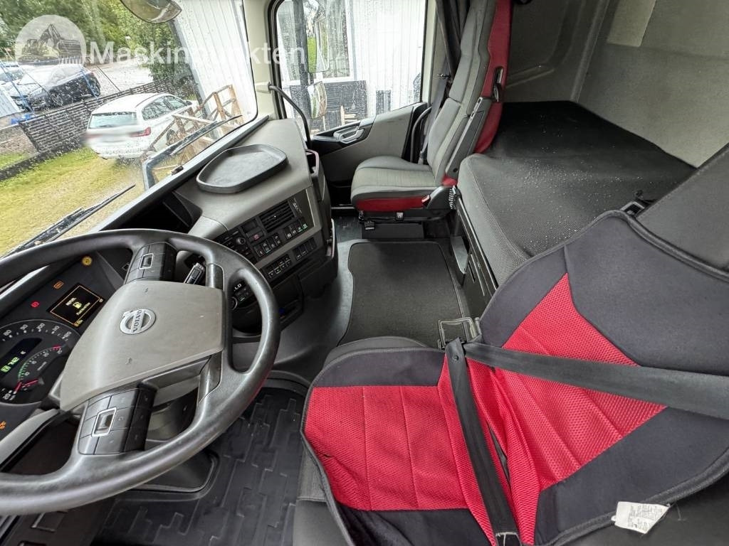 Влекач Volvo FH 500: снимка 36