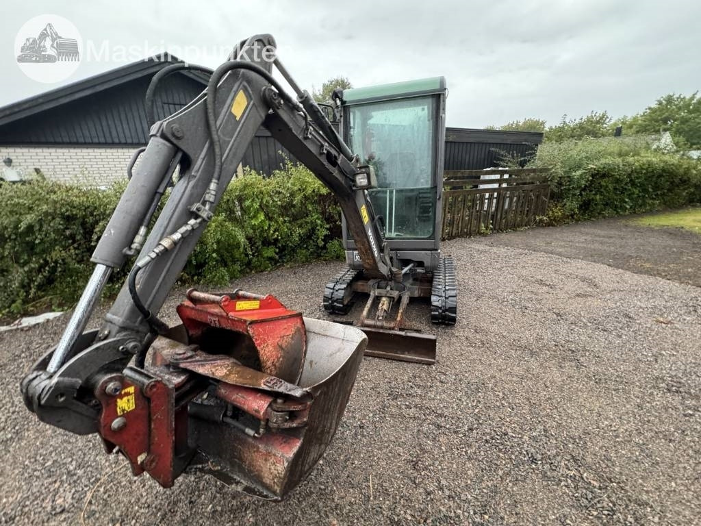 Volvo EC 18 C - Мини багер: снимка 5 Volvo EC 18 C - Мини багер: снимка 5