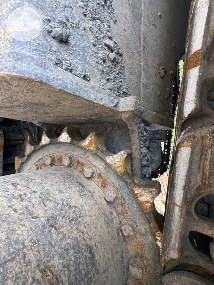 Верижен багер Volvo EC 250 E N L: снимка 13