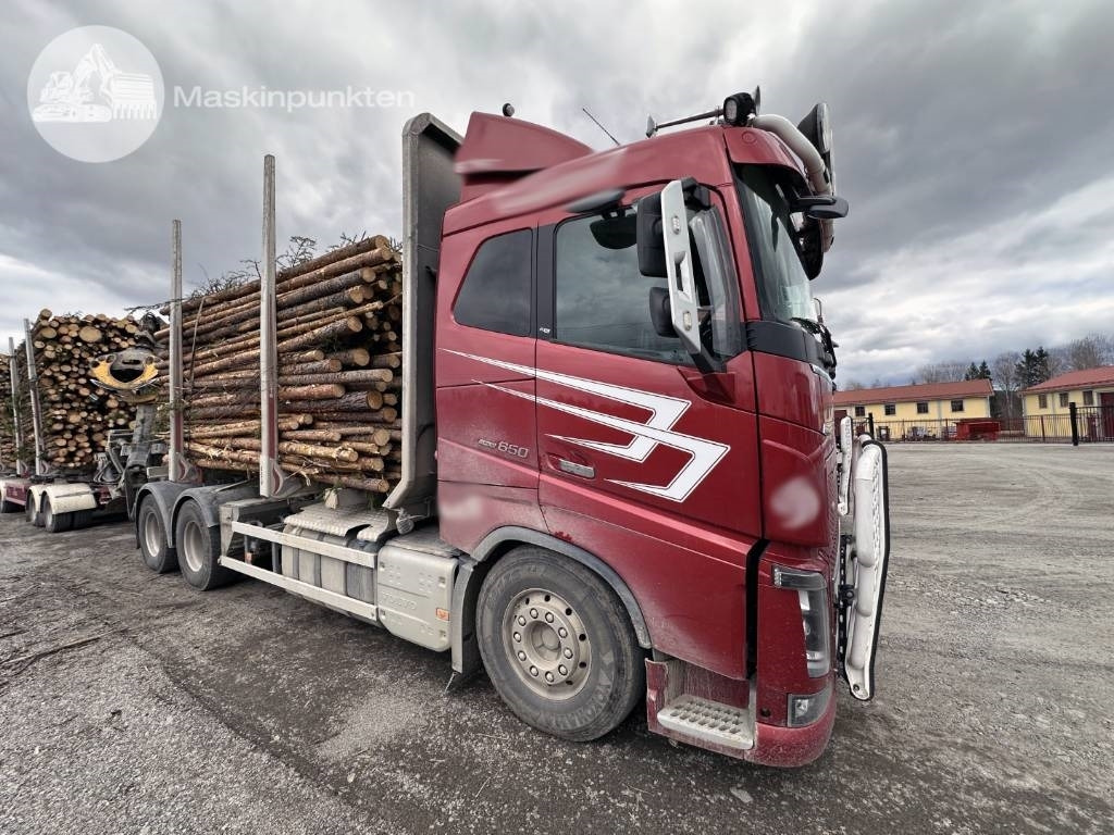 Volvo FH 16 650 - Камион за дърва: снимка 1 Volvo FH 16 650 - Камион за дърва: снимка 1