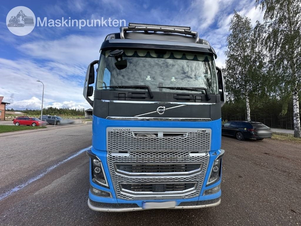 Volvo FH 16 750 - Бордови камион, Камион с кран: снимка 3 Volvo FH 16 750 - Бордови камион, Камион с кран: снимка 3
