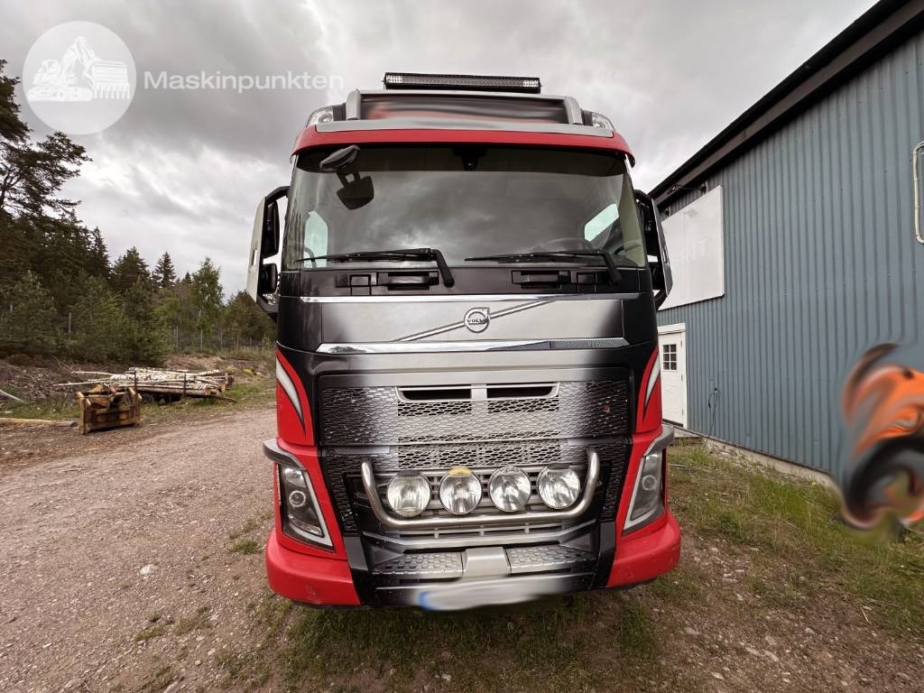 Volvo FH 16 750 - Камион за дърва: снимка 3 Volvo FH 16 750 - Камион за дърва: снимка 3