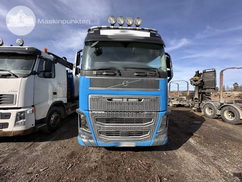 Volvo FH 16 750 - Камион за дърва: снимка 4 Volvo FH 16 750 - Камион за дърва: снимка 4