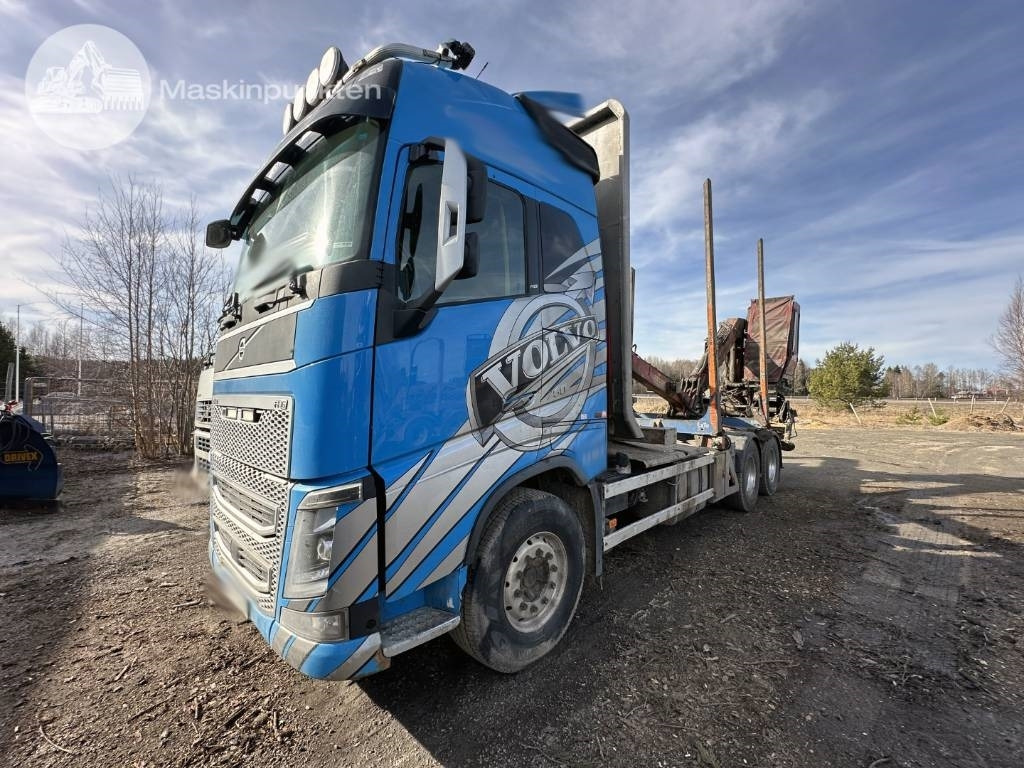 Volvo FH 16 750 - Камион за дърва: снимка 3 Volvo FH 16 750 - Камион за дърва: снимка 3