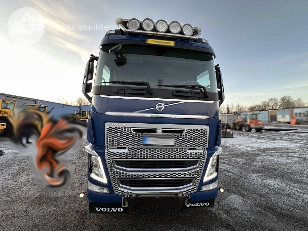 Volvo FH 540 - Камион с кран: снимка 4 Volvo FH 540 - Камион с кран: снимка 4