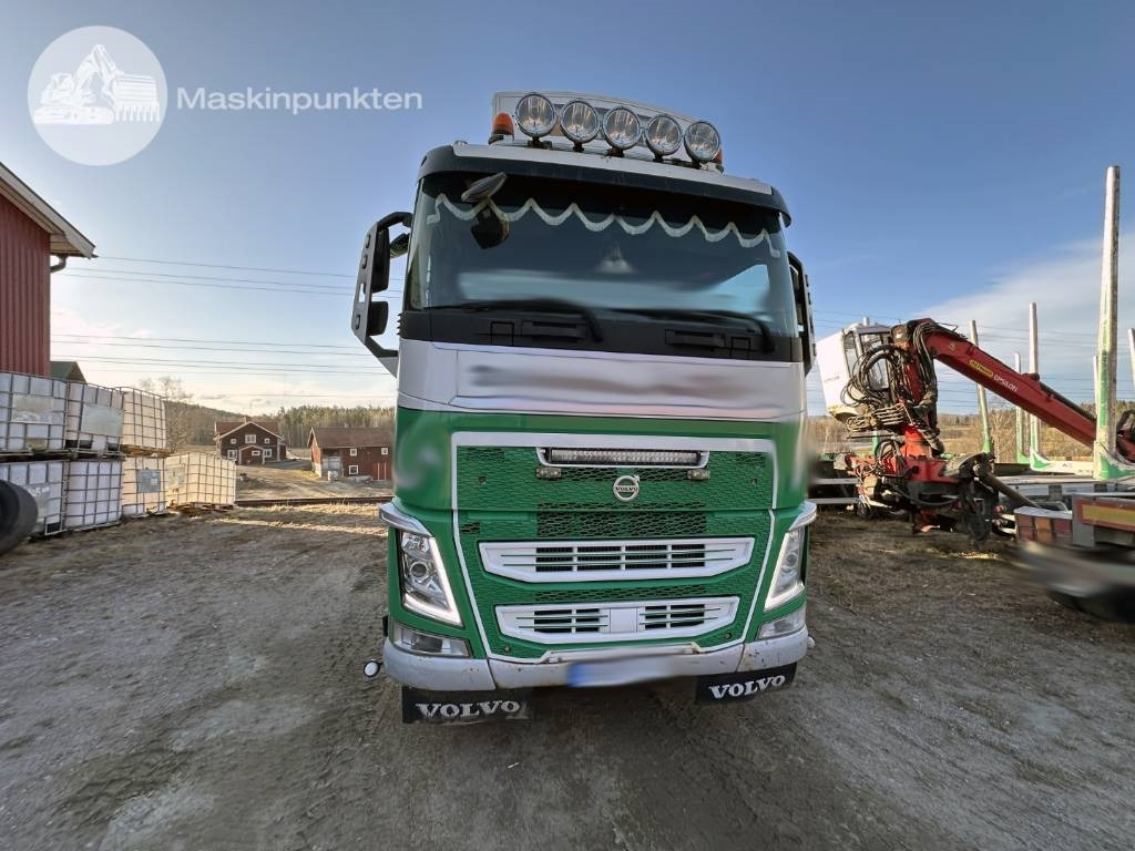 Volvo FH 540 - Камион за дърва: снимка 3 Volvo FH 540 - Камион за дърва: снимка 3