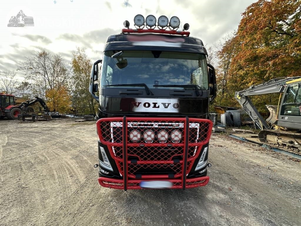 Volvo FH 64 R Timmerbil med kran  - Камион за дърва: снимка 2 Volvo FH 64 R Timmerbil med kran  - Камион за дърва: снимка 2
