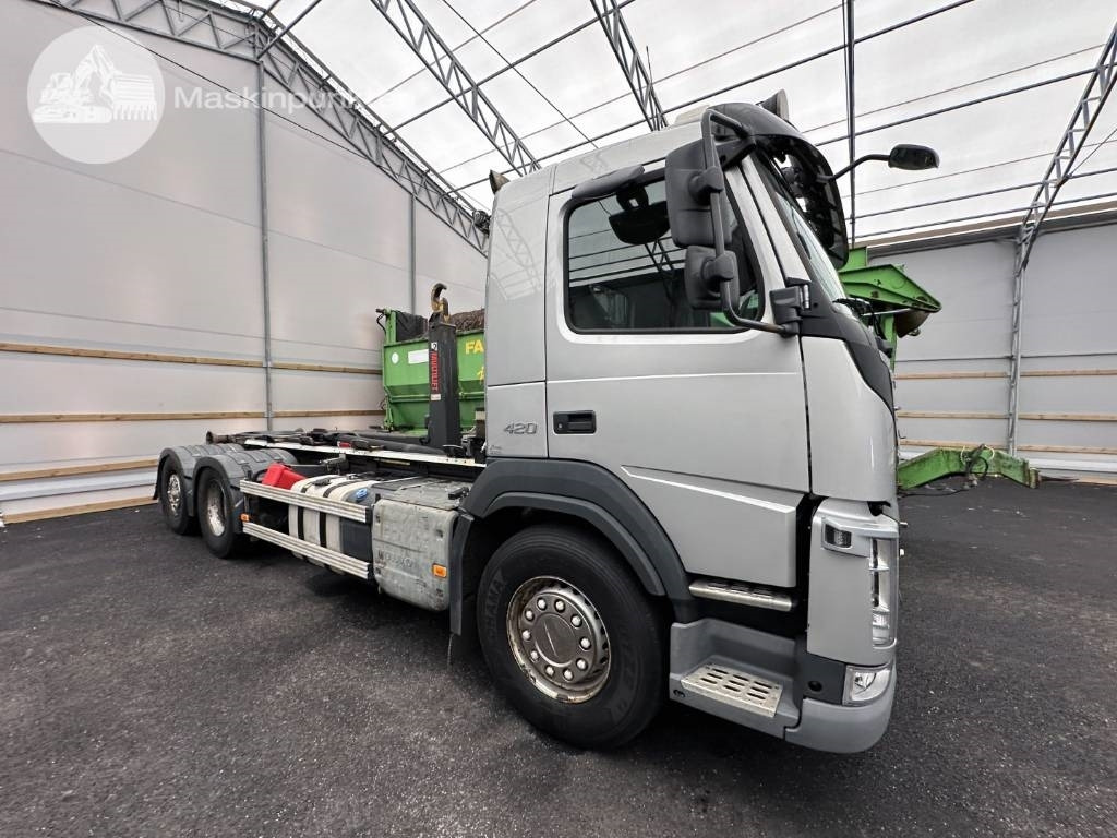 Volvo FM 420 - Мултилифт с кука камион: снимка 2 Volvo FM 420 - Мултилифт с кука камион: снимка 2