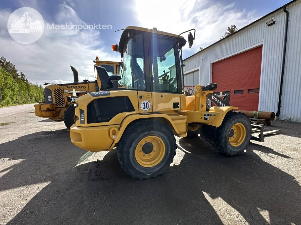 Колесен товарач Volvo L 35 G: снимка 7