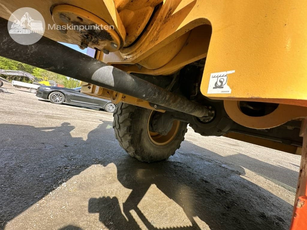 Колесен товарач Volvo L 35 G: снимка 35